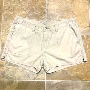 Cream khakis Short -Size 32